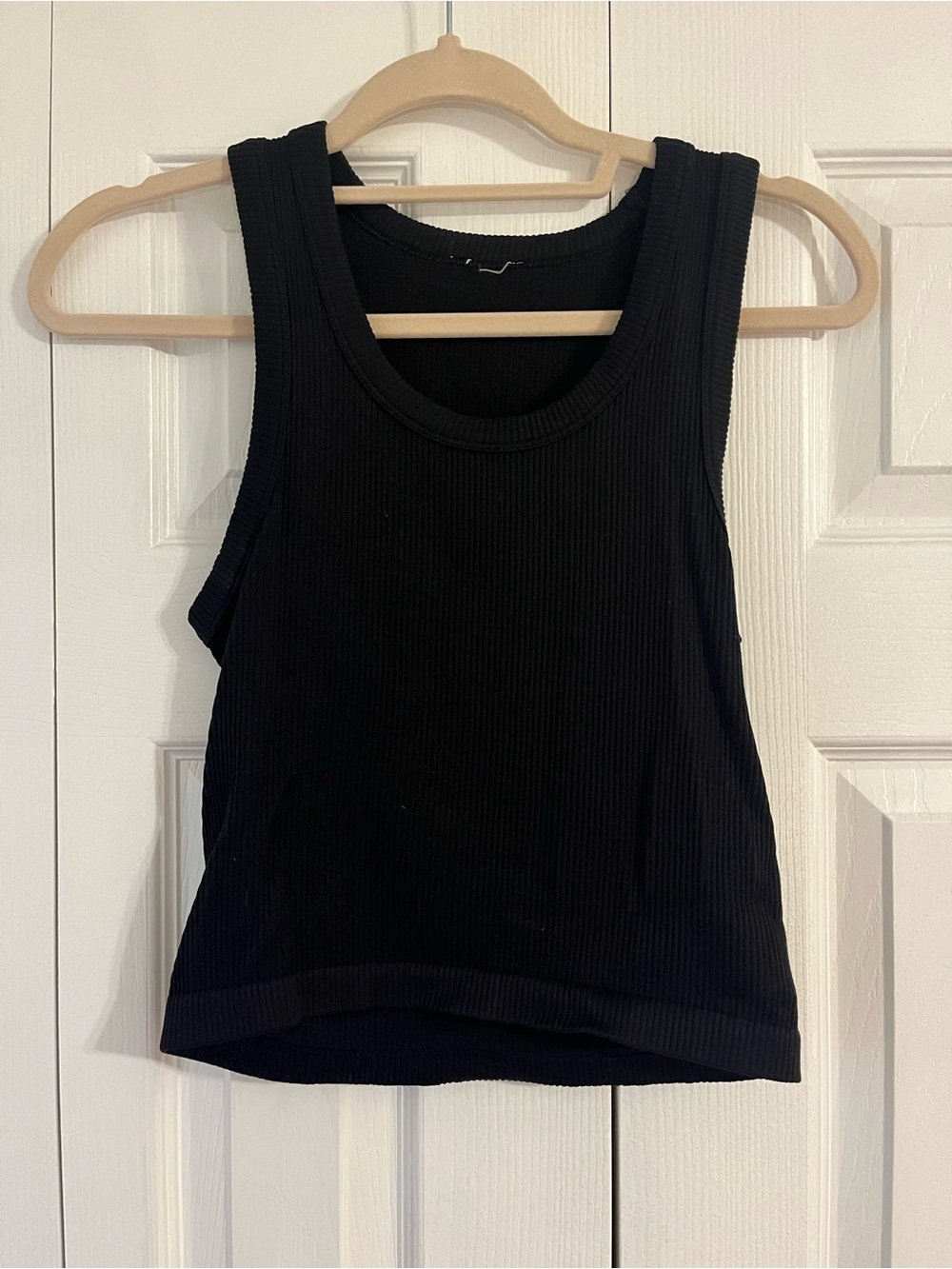 Old Navy Black Ribbed Tank - Women's Scoop Neck